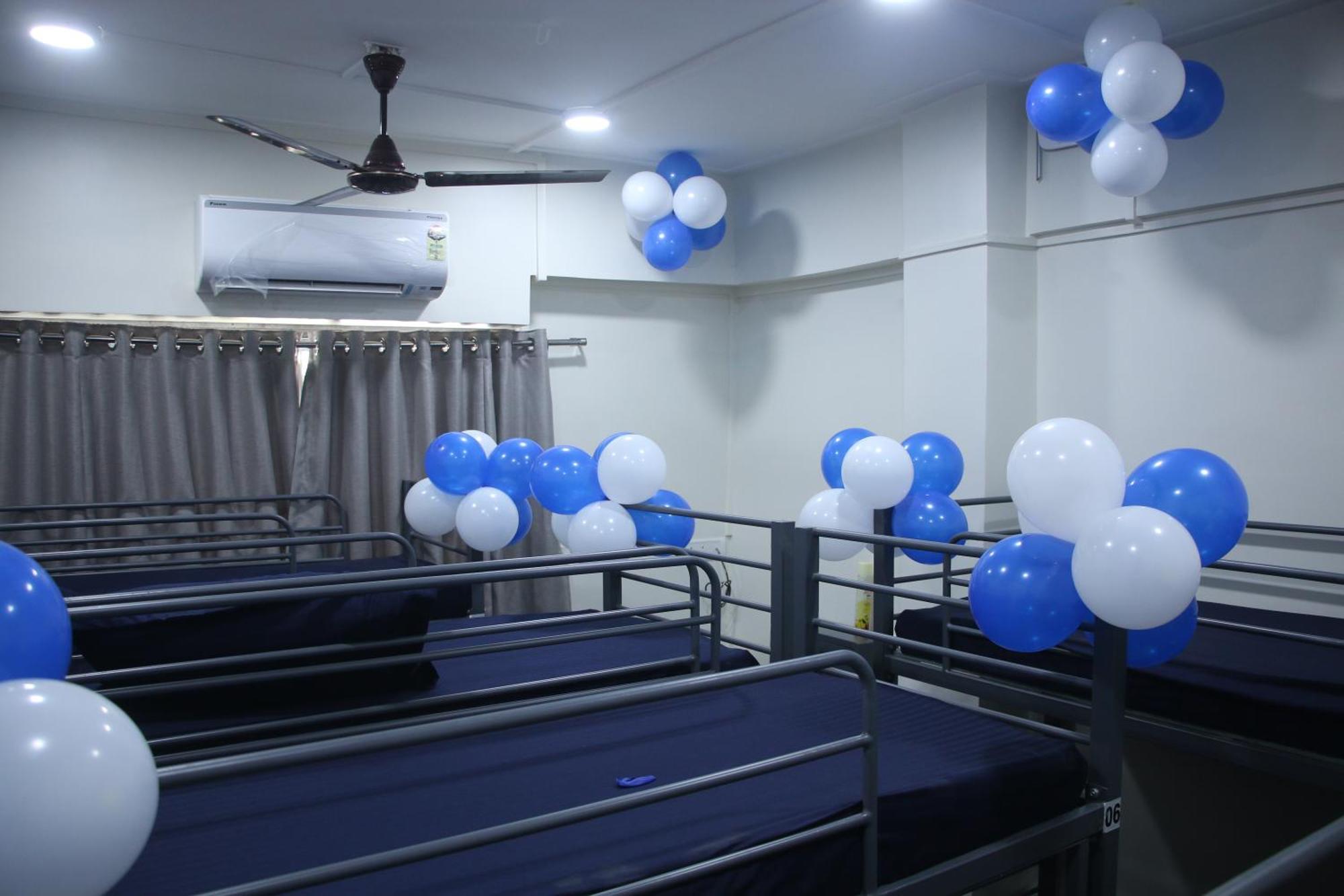 Fostel- The Fort Hostel Мумбаи Экстерьер фото